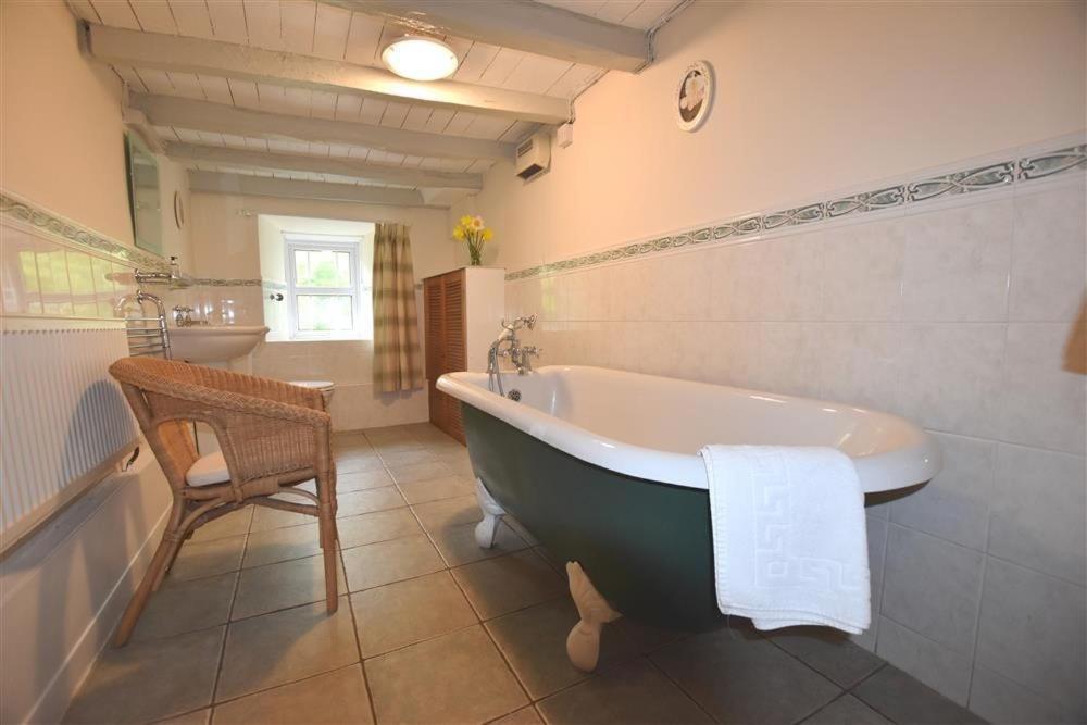 The Farmhouse Newport  Luaran gambar